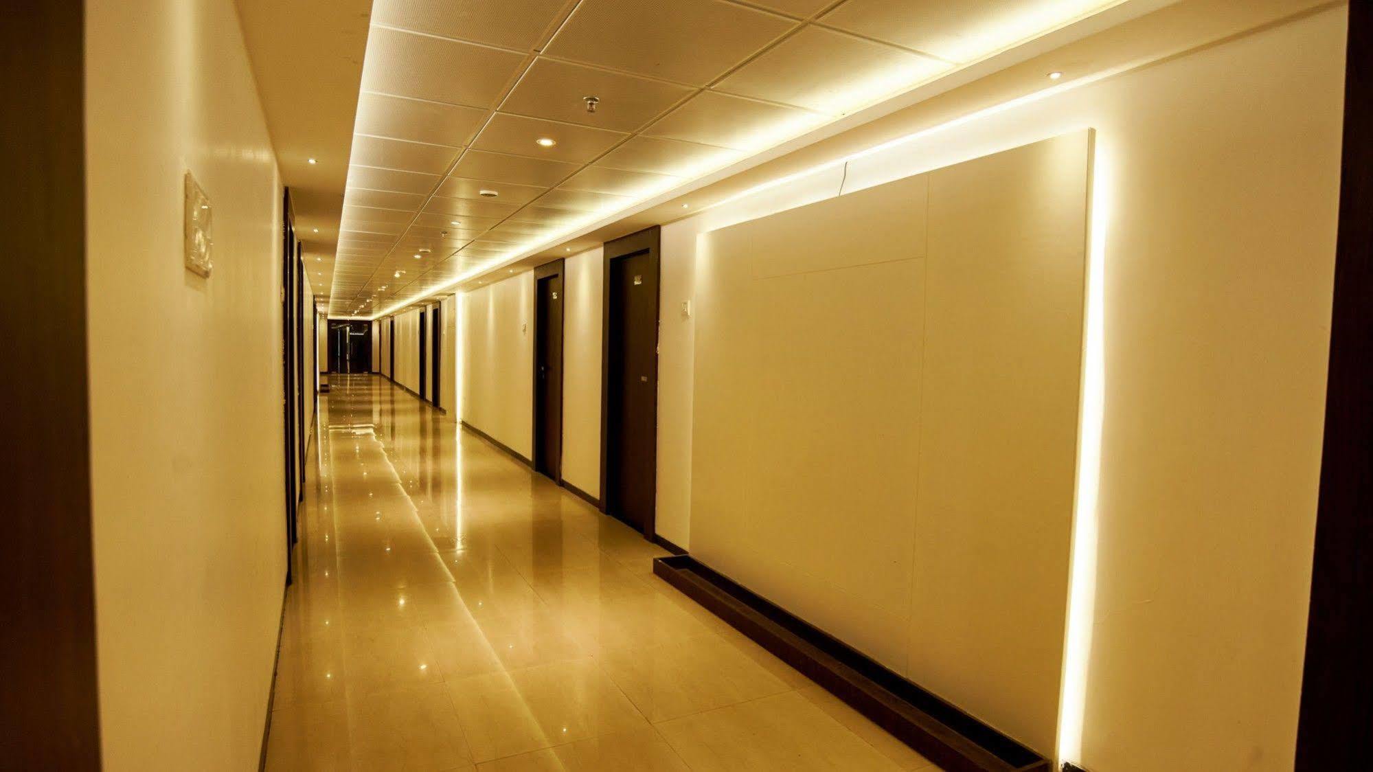 Hotel Golden View Shirdi Zewnętrze zdjęcie